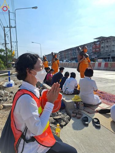 ภาพ No.108653:V.6 บุญเข้า การเตรียมงาน เก็บงาน การรับบุญของเจ้าหน้าที่หน่วยงานต่างๆ เพื่อโครงการธรรมยาตรา กตัญญูบูชามหาปูชนียาจารย์ พระมงคลเทพมุนี (สด จนฺทสโร) พระผู้ปราบมาร อนุสรณ์สถาน 7 แห่ง ปีที่ 12 ระหว่างวันที่ 2 - 31 มกราคม พ.ศ.2567