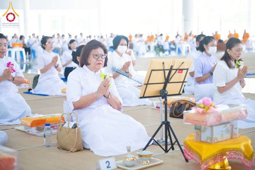 ภาพ No.268305:วันที่ 8 พฤศจิกายน พ.ศ. 2568 พิธีถวายภัตตาหารเมนูสวรรค์ เพื่อการบรรลุธรรม ณ หอฉันคุณยายอาจารย์ฯ วัดพระธรรมกาย