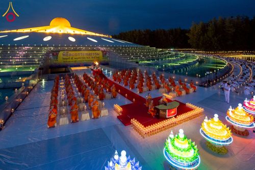 ภาพ No.266298:วันพุธที่ 5 พฤศจิกายน พ.ศ. 2568 (วันพระ ขึ้น 15 ค่ำ เดือน 12) พิธีลอยกระทงธรรม  ณ สระมหาเศรษฐีทะเลบุญ มหาวิหารพระมงคลเทพมุนี วัดพระธรรมกาย จ.ปทุมธานี