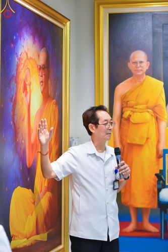 ภาพ No.144615:ชาวอำเภอคลองหลวง จังหวัดปทุมธานี ถวายเทียนพรรษามหามงคล เนื่องในเทศกาลเข้าพรรษา ประจำปี 2567 แด่คณะสงฆ์วัดพระธรรมกาย  วันพฤหัสบดีที่ 18 กรกฎาคม พ.ศ. 2567