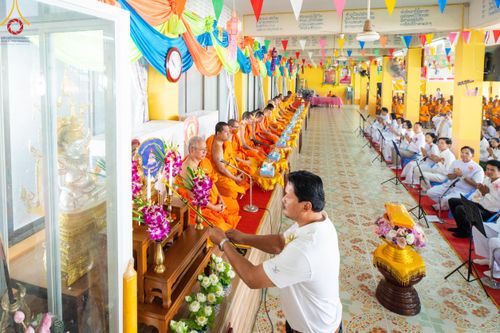 ภาพ No.192130:พิธีทอดผ้าป่าทำนุบำรุงศาสนสถาน ณ วัดนราภิรมย์ ตำบลนราภิรมย์ อำเภอบางเลน จังหวัดนครปฐม ในโครงการธรรมยาตรา กตัญญูบูชา มหาปูชนียาจารย์ พระมงคลเทพมุนี(สด จนฺทสโร) พระผู้ปราบมาร อนุสรณ์สถาน 7 แห่ง ปีที่ 13 วันที่ 9 มกราคม พ.ศ. 2568