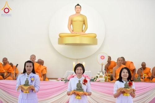 ภาพ No.225860:วันอาทิตย์ที่ 18 พฤษภาคม พ.ศ. 2568 ศูนย์ปฏิบัติธรรมสระบุรี ได้จัดพิธีทอดผ้าป่าฟื้นฟูพระพุทธศาสนา และพิธีมอบใบประกาศนียบัตรเชิดชูเกียรติผู้นำรถ ที่ทำหน้าที่จัดรถเพื่อพาสาธุชนไปร่วมงานวันที่ 22 เมษายน ที่ผ่านมา