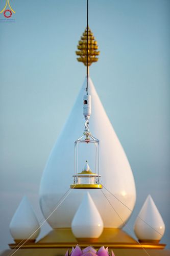 ภาพ No.211628:วันอาทิตย์ที่ 16 มีนาคม พ.ศ. 2568 พิธีอัญเชิญพระบรมสารีริกธาตุ ประดิษฐาน ณ ปทุมเจดีย์ ศูนย์อบรมเยาวชนปัตตานี