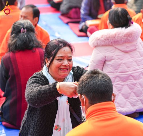 ภาพ No.129710:พิธีตัดปอยผมและแห่นาคธรรมทายาท ในโครงการบรรพชา 1,250 รูป ณ แดนประสูติ สวนลุมพินี ประเทศเนปาล วันที่ 2 มีนาคม พ.ศ. 2567