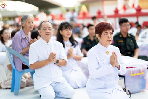 ภาพ No.234380:วันพฤหัสบดีที่ 24 กรกฎาคม พ.ศ. 2568 พิธีถวายสังฆทานแก่คณะสงฆ์ 323 วัด , พิธีมอบกองทุนหนุนแรงใจช่วยครูใต้ , พิธีทำบุญส่วนกุศลแด่ผู้วายชนม์ ในเหตุการณ์ความไม่สงบ 4 จังหวัด ชายแดนภาคใต้ (ปัตตานี , ยะลา , นราธิวาส , สงขลา) ปีที่ 21 ครั้งที่ 179 ณ วัดเวฬุวัน 