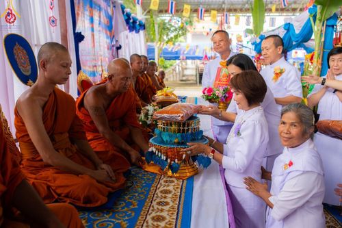 ภาพ No.165410:พิธีทอดกฐิน ณ วัดพุทธิสารโนนทอง อ.คอนสวรรค์ จ.ชัยภูมิ ในโครงการกฐินสามัคคีทั่วไทย 30,000 วัด บูชาธรรม 80 ปี หลวงพ่อธัมมชโย โดยคณะศิษยานุศิษย์วัดพระธรรมกาย วันที่ 21 ตุลาคม พ.ศ. 2567