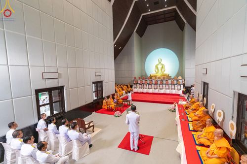 ภาพ No.123238:พิธีพระราชทานสัญญาบัตร พัดยศ และผ้าไตร แด่พระสงฆ์ในเขตปกครองคณะสงฆ์หนกลาง ณ วัดพระศรีมหาธาตุ เขตบางเขน กรุงเทพมหานคร และพิธีมุทิตาสักการะพระสังฆาธิการ ผู้ได้รับเลื่อนและตั้งสมณศักดิ์ ตามพระบรมราชโองการ ณ วัดพระธรรมกาย ในวันที่ 4 กุมภาพันธ์ พ.ศ. 2567