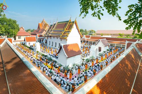 ภาพ No.195469:พิธีต้อนรับพระธรรมยาตรา ณ อนุสรณ์สถานลำดับที่ 4 สถานที่เกิดด้วยกายธรรม วัดโบสถ์(บน) ต.บางคูเวียง จ.นนทบุรี ในโครงการธรรมยาตรา กตัญญูบูชา มหาปูชนียาจารย์ พระมงคลเทพมุนี(สด จนฺทสโร) พระผู้ปราบมาร อนุสรณ์สถาน 7 แห่ง ปีที่ 13 วันที่ 15 มกราคม พ.ศ. 2568