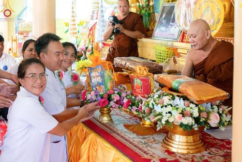 ภาพ No.166656:พิธีทอดกฐิน ณ วัดโพธิ์ไทร อ.เกษตรสมบูรณ์ จ.ชัยภูมิ ในโครงการกฐินสามัคคีทั่วไทย 30,000 วัด บูชาธรรม 80 ปี หลวงพ่อธัมมชโย โดยคณะศิษยานุศิษย์วัดพระธรรมกาย วันที่ 23 ตุลาคม พ.ศ. 2567