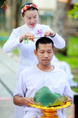 ภาพ No.135713:พิธีปลงผมธรรมทายาท โครงการบรรพชาและอุปสมบทหมู่ รุ่นบูชาธรรม 80 ปี หลวงพ่อธัมมชโย ณ หมู่บ้านบรรลุธรรม วัดพระธรรมกาย วันที่ 7 เมษายน พ.ศ. 2567