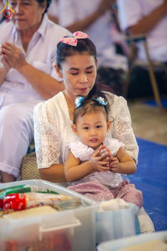 ภาพ No.150998:พิธีตักบาตร ในวันอาทิตย์ต้นเดือน วันที่ 1 กันยายน พ.ศ. 2567 ณ สภาธรรมกายสากล วัดพระธรรมกาย