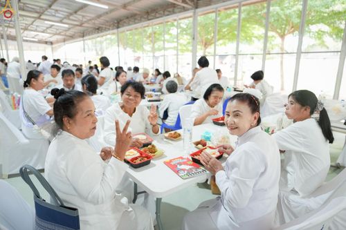 ภาพ No.248367:วันที่ 26-28 กันยายน พ.ศ. 2568 โครงการอบรมอุบาสกแก้ว อุบาสิกาแก้ว รุ่นที่ 3 ตัวแทนทอดกฐินสามัคคีทั่วไทย 30,000 วัด ณ ธุดงคสถานล้านนา อ.สันทราย จ.เชียงใหม่