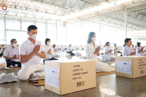 ภาพ No.102393:พิธีถวายอุปกรณ์ทำความสะอาด ณ บ้านแก้วเรือนทองคุณยายอาจารย์ฯ วัดพระธรรมกาย วันเสาร์ที่ 16 ธันวาคม พ.ศ. 2566