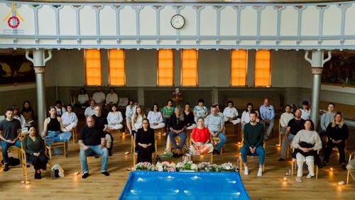 ภาพ No.232666:วันเสาร์ที่ 5 กรกฎาคม พ.ศ. 2568 Candlelight meditation & Vigil พิธีจุดเทียนให้สว่าง สู่ทางสงบ ณ วัดพระธรรมกายนอร์ธสวีเดน