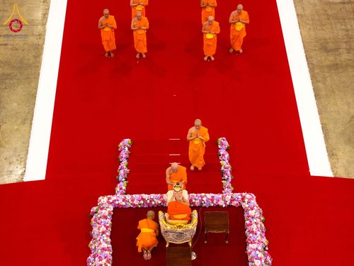 ภาพ No.59947:พิธีเจริญพระพุทธมนต์ "ฉลองอายุวัฒนมงคล 80 ปี หลวงพ่อธัมมชโย" พิธีถวายไทยธรรม คณะสงฆ์ 10,000 กว่าวัดทั่วประเทศ ในวันคุ้มครองโลก วันจันทร์ที่ 22 เมษายน พ.ศ. 2567 ณ สภาธรรมกายสากล วัดพระธรรมกาย จ.ปทุมธานี