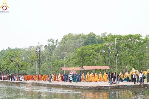 ภาพ No.138740:รัฐบาลประเทศเนปาล โดยการสนับสนุนจากวัดไทยลุมพินี และวัดพระธรรมกาย จัดงานพุทธชยันตีถวายเป็นพุทธบูชา ณ วิหารมายาเทวี ลุมพินี สถานที่ประสูติแห่งองค์สมเด็จพระสัมมาสัมพุทธเจ้า ประเทศเนปาล เนื่องในวันวิสาขบูชาที่ 22-23 พฤษภาคม พ. ศ. 2567