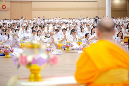 ภาพ No.136880:พิธีถวายหนังสือธรรมะ บาลี นักธรรม ทางก้าวหน้า ณ ห้องแก้วสารพัดนึก 2 วัดพระธรรมกาย วันเสาร์ที่ 11 พฤษภาคม พ.ศ. 2567