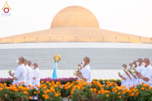 ภาพ No.63140:โครงการอุปสมบทหมู่ บูชาธรรมหลวงพ่อธัมมชโย พ.ศ.2567 ณ ลานธรรม พระมหาธรรมกายเจดีย์ วัดพระธรรมกาย วันที่ 13 เมษายน พ.ศ.2567
