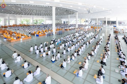 ภาพ No.86723:พิธีบุพเปตพลี  ครั้งที่ 139 ร่วมอุทิศบุญแด่หมู่ญาติที่ล่วงลับไปแล้ว และสืบทอดอายุพระพุทธศาสนา วันพฤหัสบดีที่ 31 สิงหาคม พ.ศ.2566 วันพระขึ้น 15 ค่ำ เดือน 9 ณ หอฉันคุณยายอาจารย์ฯ วัดพระธรรมกาย