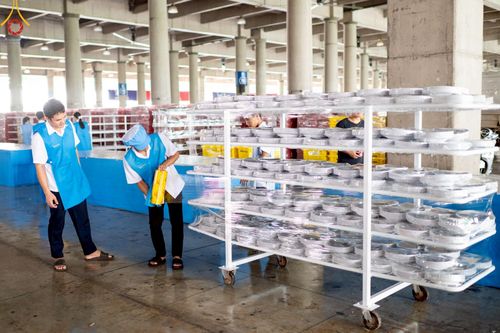 ภาพ No.218381:วันที่ 14-15 เมษายน พ.ศ. 2568 การเตรียมงานเครื่องเสียง , การเตรียมงานติดผ้ารับประเคน , การเตรียมงานเครื่องนอนพระสังฆาธิการ , การเตรียมงานจุดนั่งสาธุชน , การเตรียมงานถุงน้ำถ่วงน้ำหนักโต๊ะ , การเตรียมงานภาชนะฉันภัตตาหาร เพื่องานวันคุ้มครองโลก 22 เมษายน พ.ศ