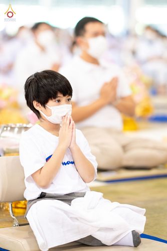 ภาพ No.76638:พิธีถวายโคมมาฆประทีป น้อมถวายเป็นพุทธบูชา แด่คณะพระภิกษุ สามเณร วัดพระธรรมกาย วันที่ 25 กุมภาพันธ์ พ.ศ. 2566