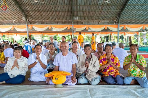 ภาพ No.101336:พิธีบรรพชาธรรมทายาท ในโครงการอุปสมบทบูชาธรรม มหาปูชนียาจารย์ พ.ศ. 2566 ณ วัดท่าสุวรรณ จ.ราชบุรี วันที่ 6 ธันวาคม พ.ศ. 2566