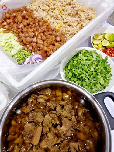 ภาพ No.188513:พิธีถวายภัตตาหารเป็นสังฆทาน แด่พระธรรมยาตรา ในโครงการธรรมยาตรา กตัญญูบูชา มหาปูชนียาจารย์ พระมงคลเทพมุนี(สด จนฺทสโร) พระผู้ปราบมาร อนุสรณ์สถาน 7 แห่ง ปีที่ 13 ณ สภาธรรมกายสากล วัดพระธรรมกาย วันที่ 3 มกราคม พ.ศ. 2568