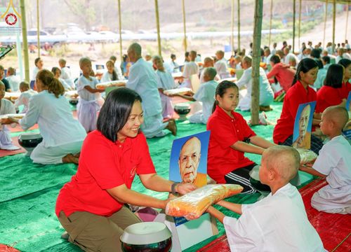 ภาพ No.63001:Photo Story  มหัศจรรย์วัดดงดินแดง Episode 2 โครงการบรรพชาอุปสมบทหมู่ ฟื้นฟูพระพุทธศาสนาทั่วไทย ณ วัดดงดินแดง อ.อมก๋อย จ.เชียงใหม่ วันที่ 3 เมษายน พ.ศ. 2567