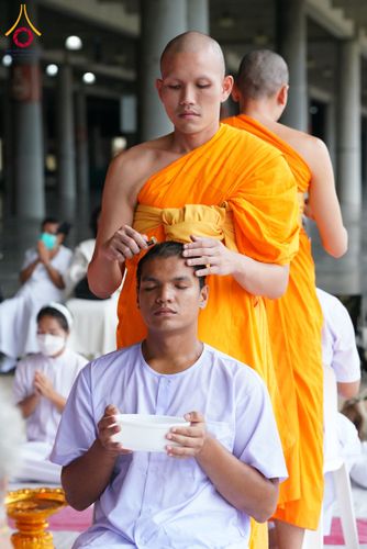 ภาพ No.143943:พิธีตัดปอยผมและปลงผมธรรมทายาท รุ่นเข้าพรรษา ณ มหาวิหารคด คอร์ 16 วัดพระธรรมกาย วันอาทิตย์ที่ 7 กรกฎาคม พ.ศ. 2567