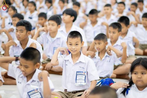 ภาพ No.185057:กิจกรรมวันรวมพลังเด็กดี V-Star ผู้นำฟื้นฟูศีลธรรมโลก จังหวัดระยอง ณ ศูนย์ปฏิบัติธรรมระยอง (บ้านช่องลม) ในวันเสาร์ที่ 14 ธันวาคม พ.ศ. 2567