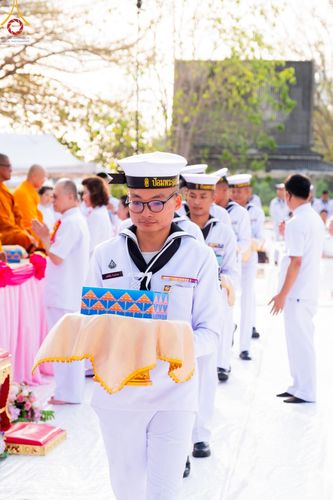 ภาพ No.58117:พิธีตักบาตรพระภิกษุและสามเณร 180 รูป ณ ลานองค์พระสมุทรเจดีย์ จ.สมุทรปราการ วันเสาร์ที่ 27 เมษายน พ.ศ. 2567