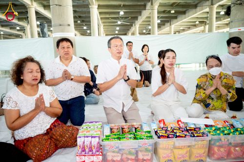 ภาพ No.229425:วันเสาร์ที่ 21 มิถุนายน พ.ศ. 2568 พิธีตักบาตรโครงการอุปสมบทหมู่ธรรมทายาท ระดับอุดมศึกษา รุ่นที่ 52 ภาคฤดูฝน ณ มหาวิหารคด คอร์ 9 วัดพระธรรมกาย