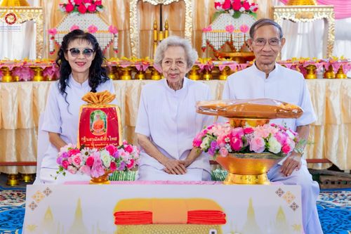 ภาพ No.167061:พิธีทอดกฐิน ณ วัดอัยยิการาม จ.ปทุมธานี ในโครงการกฐินสามัคคีทั่วไทย 30,000 วัด บูชาธรรม 80 ปี หลวงพ่อธัมมชโย โดยคณะศิษยานุศิษย์วัดพระธรรมกาย วันที่ 23 ตุลาคม พ.ศ. 2567