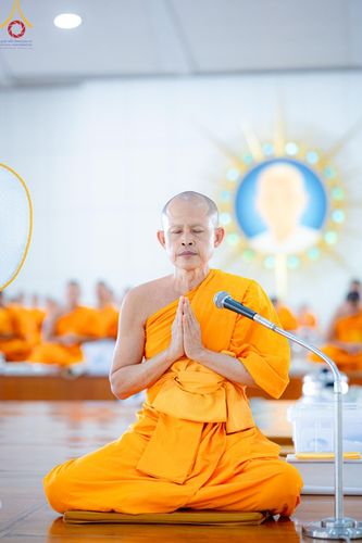 ภาพ No.165778:พิธีถวายภัตตาหารเมนูสวรรค์ วันที่ 26 ตุลาคม พ.ศ. 2567 ณ หอฉันคุณยายอาจารย์ฯ วัดพระธรรมกาย