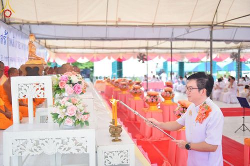 ภาพ No.146561:พิธีทอดผ้าป่าสร้างหลังคาอาคาร 80 ปี หลวงพ่อธัมมชโย ณ ศูนย์ปฎิบัติธรรมวิหารแดง จังหวัดสระบุรี วันอาทิตย์ที่ 28 กรกฎาคม พ.ศ. 2567