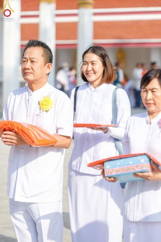 ภาพ No.189572:พิธีทอดผ้าป่าทำนุบำรุงศาสนสถาน ในโครงการธรรมยาตรา กตัญญูบูชา มหาปูชนียาจารย์ พระมงคลเทพมุนี(สด จนฺทสโร) พระผู้ปราบมาร อนุสรณ์สถาน 7 แห่ง ปีที่ 13 ณ วัดสองพี่น้อง ต.ต้นตาล อ.สองพี่น้อง จ.สุพรรณบุรี วันที่ 5 มกราคม พ.ศ. 2568