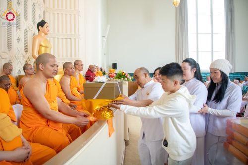 ภาพ No.167323:“กฐินฉลอง 80 ปี ธรรมชัย”กตัญญบูชาหลวงพ่อธัมมชโย สถาปนาอุโบสถ วัดพระธรรมกายเมลเบิร์น ประเทศออสเตรเลีย  วันอาทิตย์ที่ 20 ตุลาคม พ.ศ. 2567