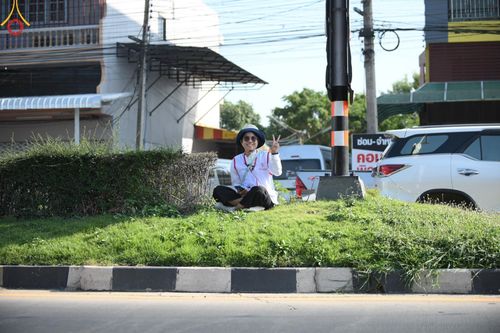 ภาพ No.198721:V.50 สารพัดV สารพัดดี ที่ธรรมยาตรา ในโครงการธรรมยาตรา กตัญญูบูชา มหาปูชนียาจารย์ พระมงคลเทพมุนี(สด จนฺทสโร) พระผู้ปราบมาร อนุสรณ์สถาน 7 แห่ง ปีที่ 13 ระหว่างวันที่ 2-31 มกราคม พ.ศ. 2568