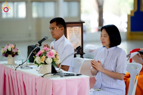 ภาพ No.61257:พิธีตักบาตรฉลองพระใหม่ รุ่นบูชาธรรมโครงการ 1-2 โครงการบรรพชาอุปสมบทหมู่ธรรมทายาท บูชาธรรมหลวงพ่อธัมมชโย 80 ปี ณ โถงช้างสำนักงานใหญ่ วัดพระธรรมกาย วันที่ 20 เมษายน พ.ศ. 2567