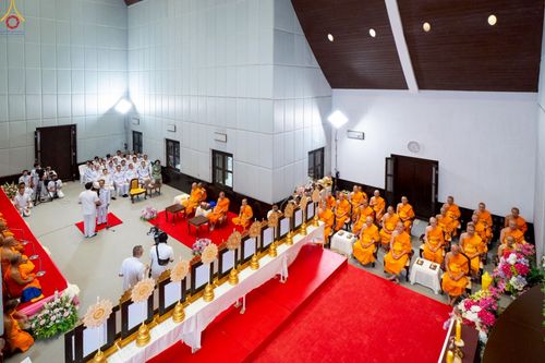 ภาพ No.230936:วันอังคารที่ 1 กรกฎาคม พ.ศ. 2568 ผู้ว่าราชการจังหวัดปทุมธานี เป็นประธานพิธีต้อนรับ สัญญาบัตร พัดยศ พระครูสัญญาบัตรสายต่างประเทศ วัดพระธรรมกาย ประจำปี พ.ศ. 2568 จำนวน 19 รูป