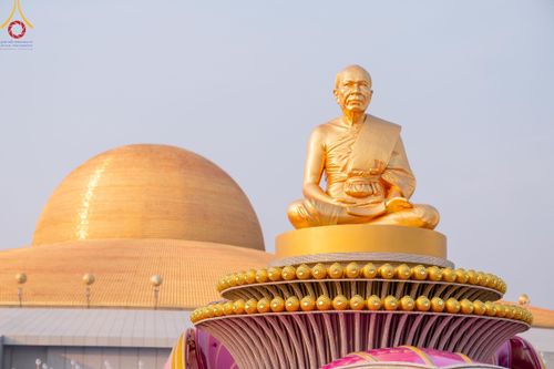 ภาพ No.121973:พิธีจุดประทีปถวายเป็นพุทธบูชา และบูชาธรรมมหาปูชนียาจารย์ พระมงคลเทพมุนี(สด จนฺทสโร) ในโครงการธรรมยาตรา กตัญญูบูชา มหาปูชนียาจารย์ พระมงคลเทพมุนี(สด จนฺทสโร) พระผู้ปราบมาร อนุสรณ์สถาน 7 แห่ง ปีที่ 12 วันที่ 31 มกราคม พ.ศ. 2567 ณ วัดพระธรรมกาย จ.ปทุมธานี