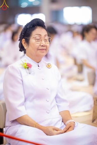 ภาพ No.188015:พิธีบูชาข้าวพระ วันขึ้นปีใหม่ 2568 ณ วัดพระธรรมกาย จ.ปทุมธานี วันที่ 1 มกราคม พ.ศ. 2568