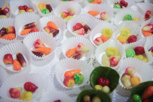 ภาพ No.184443:พิธีมอบโล่ และใบประกาศเกียรติคุณ  โครงการเจริญพระพุทธมนต์ ธัมมจักกัปปวัตตนสูตร  โรงเรียนที่มีผลการดำเนินกิจกรรมดีเด่น จังหวัดสระบุรี  หนึ่งในโครงการหมู่บ้านรักษาศีล 5  และวันรวมพลังเด็กดี V-Star  วันที่ 17 ธันวาคม พ.ศ.2567 ณ ห้างทวีกิจคอมเพล็กซ์ ชั้น 4 อ