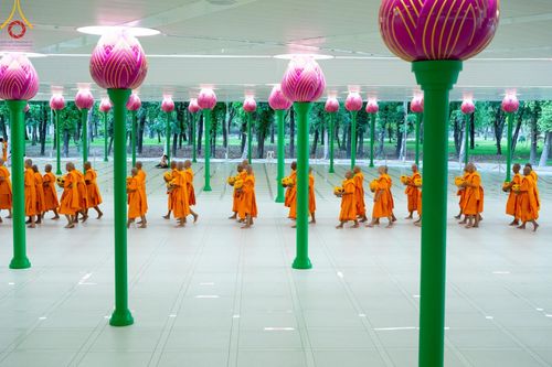 ภาพ No.217457:วันเสาร์ที่ 12 เมษายน พ.ศ. 2568 พิธีอุปสมบท ในโครงการอุปสมบทหมู่ บูชาธรรมหลวงพ่อธัมมชโย, โครงการธรรมทายาท ระดับอุดมศึกษา รุ่นที่ 52 ,  โครงการบวชพระนานาชาติ AEC & WAB CEO รุ่นที่ 4 ณ วัดพระธรรมกาย