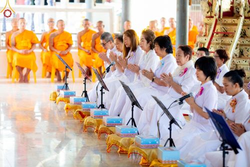 ภาพ No.189312:พิธีทอดผ้าป่าทำนุบำรุงศาสนสถาน ในโครงการธรรมยาตรา กตัญญูบูชา มหาปูชนียาจารย์ พระมงคลเทพมุนี(สด จนฺทสโร) พระผู้ปราบมาร อนุสรณ์สถาน 7 แห่ง ปีที่ 13 ณ วัดใหม่นพรัตน์  ต.เนินพระปรางค์ อ.สองพี่น้อง จ.สุพรรณบุรี วันที่ 5 มกราคม พ.ศ. 2568