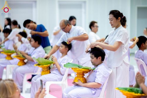 ภาพ No.213538:วันเสาร์ที่ 29 มีนาคม พ.ศ. 2568 พิธีปลงผม โครงการสามเณรยุวธรรมทายาท รุ่นที่ 33 โครงการสามเณรมัชฌิมธรรมทายาท รุ่นที่ 29 ณ ห้องปฏิบัติธรรมวิหารคด คอร์ 13 วัดพระธรรมกาย