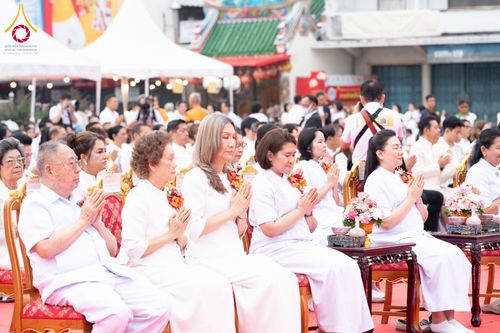 ภาพ No.210276:วันอาทิตย์ที่ 9 มีนาคม พ.ศ. 2568 พ่อเมืองโคราชจัดตักบาตรพระหมื่น ทำบุญเมือง 557 ปี