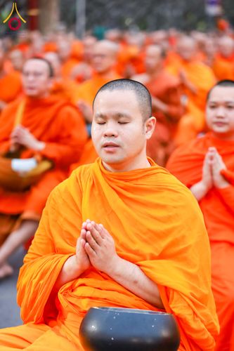 ภาพ No.310801:วันอาทิตย์ที่ 22 กุมภาพันธ์ พ.ศ. 2569 พิธีตักบาตรเเด่คณะพระภิกษุสงฆ์ 1,111 รูป จังหวัดน่าน หนึ่งในโครงการตักบาตรพระ 2,000,000 รูป 77 จังหวัดทั่วไทย ในวาระอันเป็นมงคลยิ่ง ครบรอบ 744 ปี นครน่าน สืบสานศรัทธา ทำบุญใหญ่ของเมืองน่าน ณ ข่วงเมือง วัดภูมินทร์ อำเ