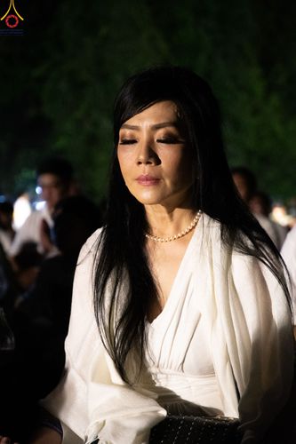 ภาพ No.82025:พิธีจุดวิสาขประทีป 22,000 ดวงและโคมลอย 3,000 ดวง ( Festival  lampion Vesak Indonesia) ณ มหาเจดียบรมพุทโธ อินโดนีเซีย  วันอาทิตย์ที่ 4 มิ.ย. พ.ศ.2566