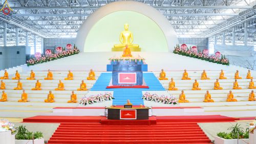 ภาพ No.81529:พิธีตักบาตร ข้าวสารอาหารแห้ง และพิธีบูชาข้าวพระ ณ สภาธรรมกายสากล วัดพระธรรมกาย วันเสาร์ที่ 3 มิถุนายน 2566